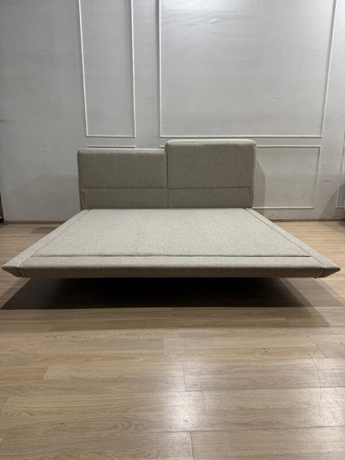 Парящая кровать с подсветкой Testiera Fly 18 Парящая кровать с подсветкой Testiera Fly 18